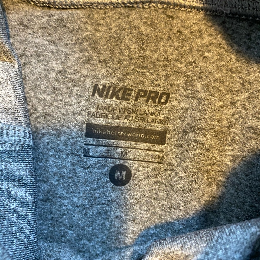 Nike pullover - Picture 3 of 7